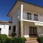 Отель Villas Coll *